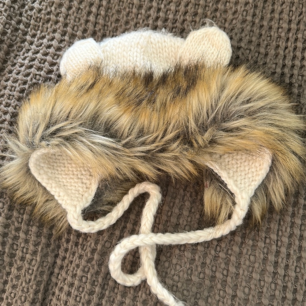 Faux Fur Lion Bonnet cream